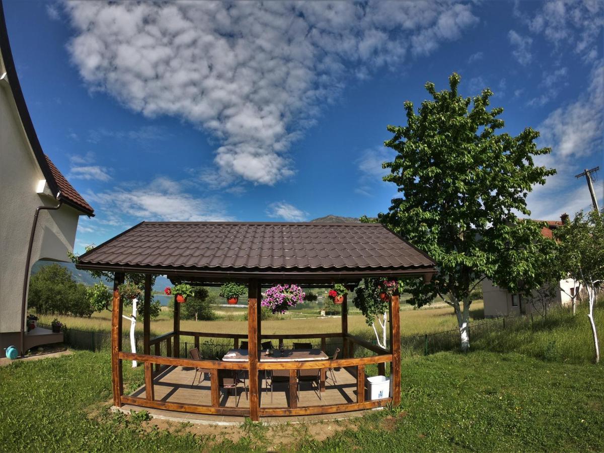 Guest House Blue Views Plav Bagian luar foto