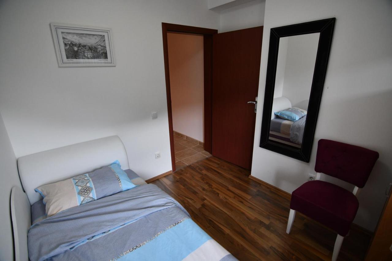 Guest House Blue Views Plav Bagian luar foto