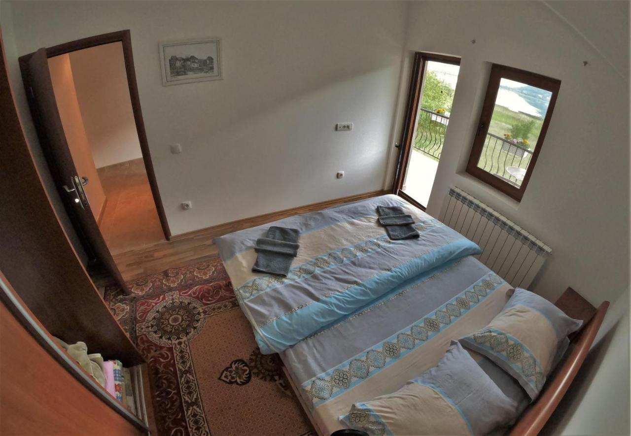 Guest House Blue Views Plav Bagian luar foto