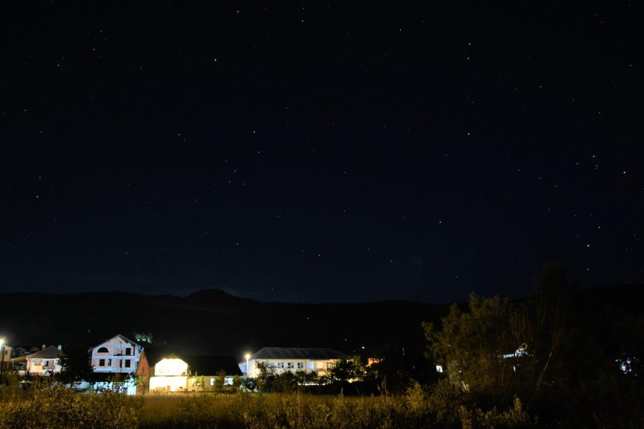 Guest House Blue Views Plav Bagian luar foto